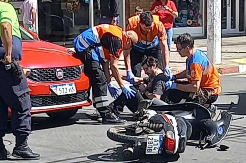 Un herido en un choque en el centro de Santa Rosa