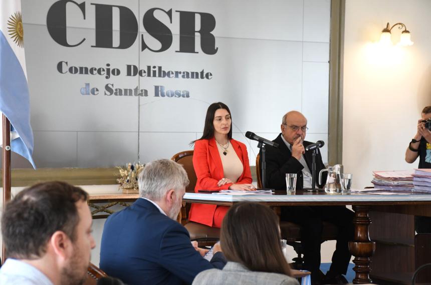 Por unanimidad el Concejo aproboacute las excepciones al estacionamiento medido