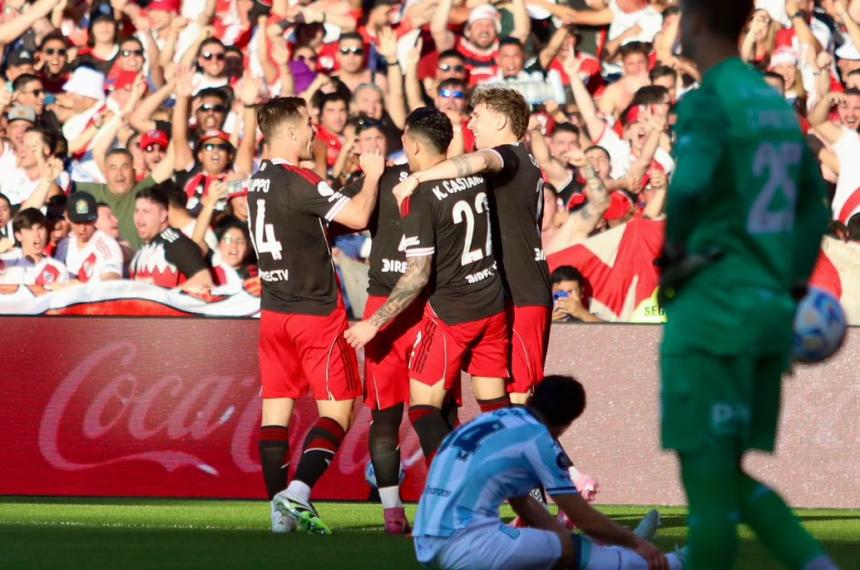 River eliminoacute a Racing y estaacute en semis de la Copa Argentina