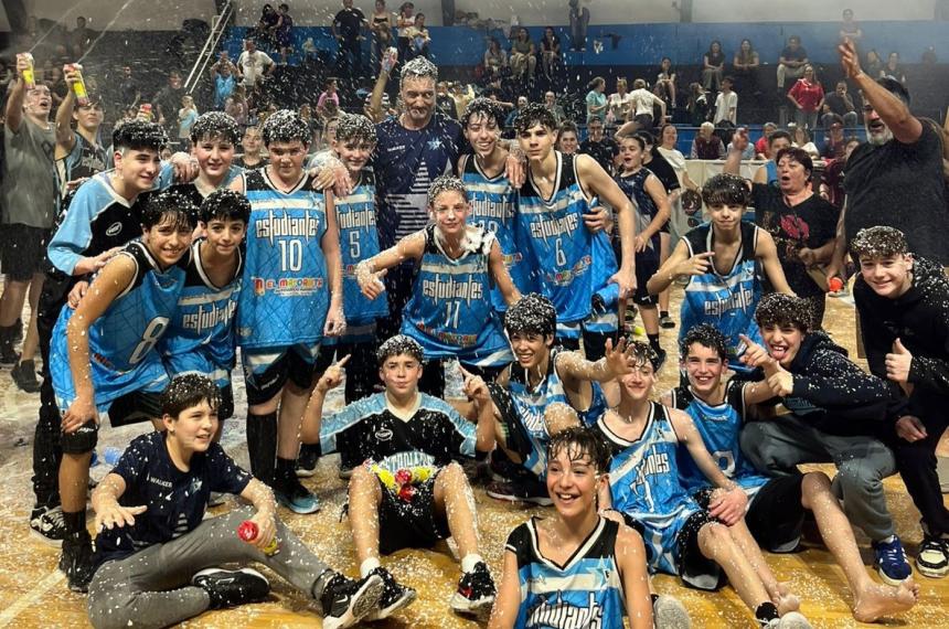Festejoacute el U 13 de Estudiantes