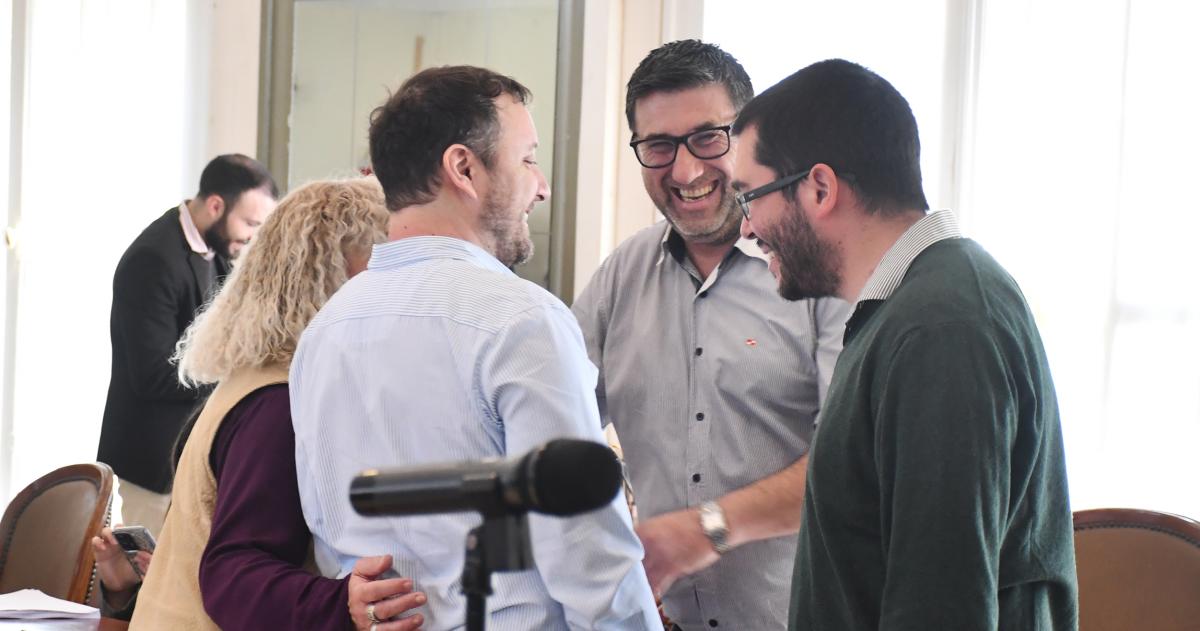 Ingresoacute al CD santarrosentildeo el pedido del Grupo Clariacuten para ampliar la fibra oacuteptica