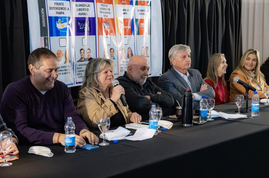 El PJ pampeano en vilo- internaron a su jefa de campantildea Elsa Labegorra