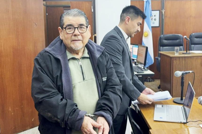Condenaron a 14 antildeos de prisioacuten a Hugo Carbonel por abuso sexual