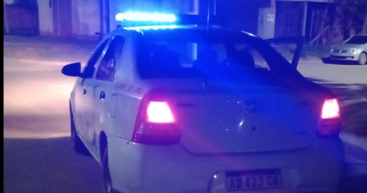 Le dijo cosas obscenas a una menor y lo apuntildealaron el pecho