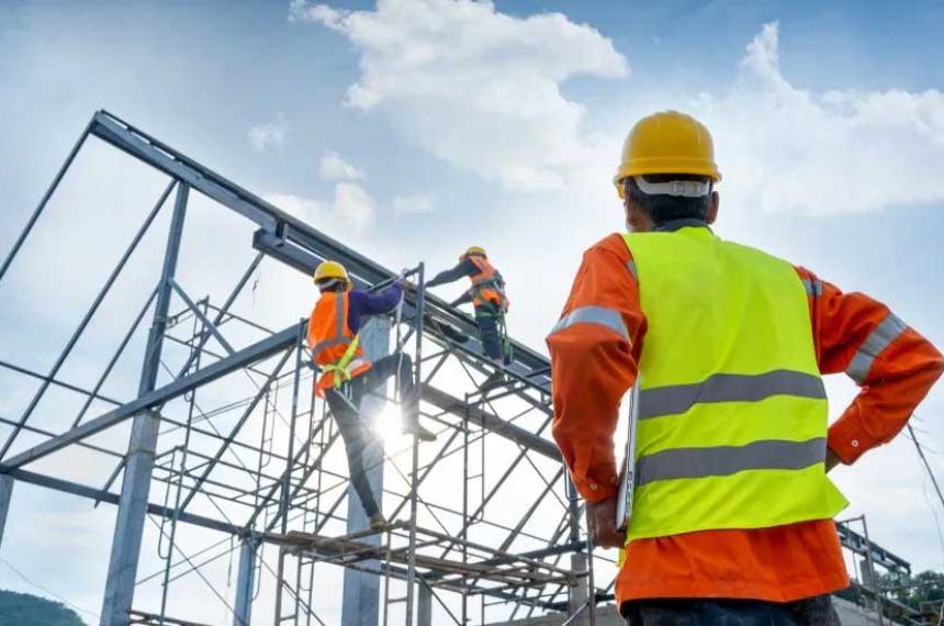 La construccioacuten pampeana se desploma- el empleo cayoacute maacutes de 23-en-porciento- en dos antildeos