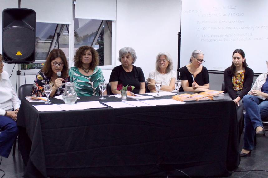 La CPE estuvo presente en la Feria del Libro y en la Rural