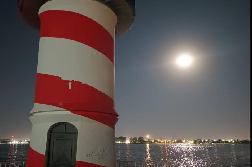 Otra caminata nocturna a la luz de la luna en La Malvina