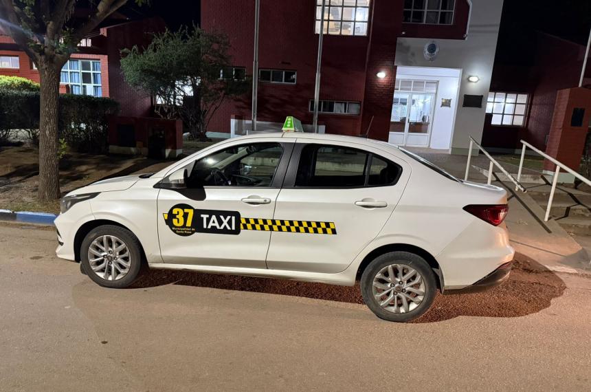 Asaltaron a taxista a punta de cuchillo en Santa Rosa