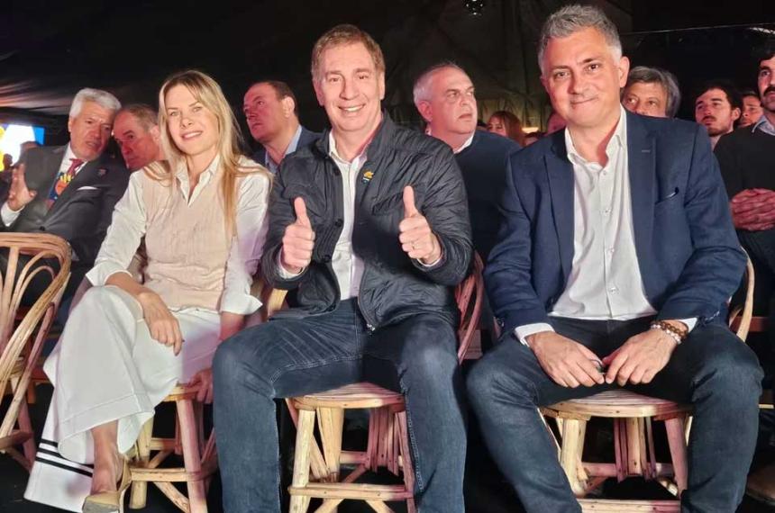 Una fiscal dictaminoacute que Karen Reichardt debe encabezar la lista y no Santilli
