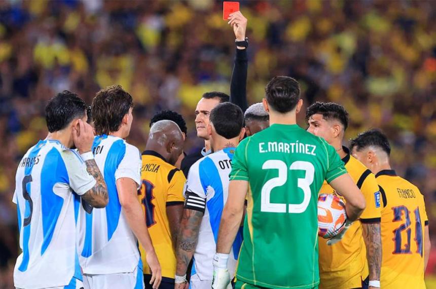 Otamendi fue suspendido y no jugaraacute el debut de Argentina en el Mundial 2026