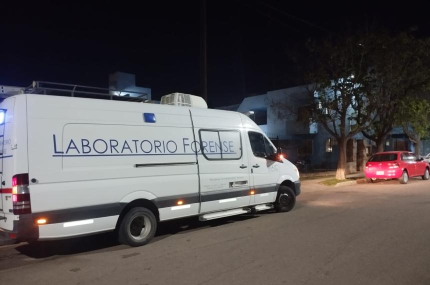 Santa Rosa- Policiacutea hallado muerto con un disparo tras agredir a su pareja