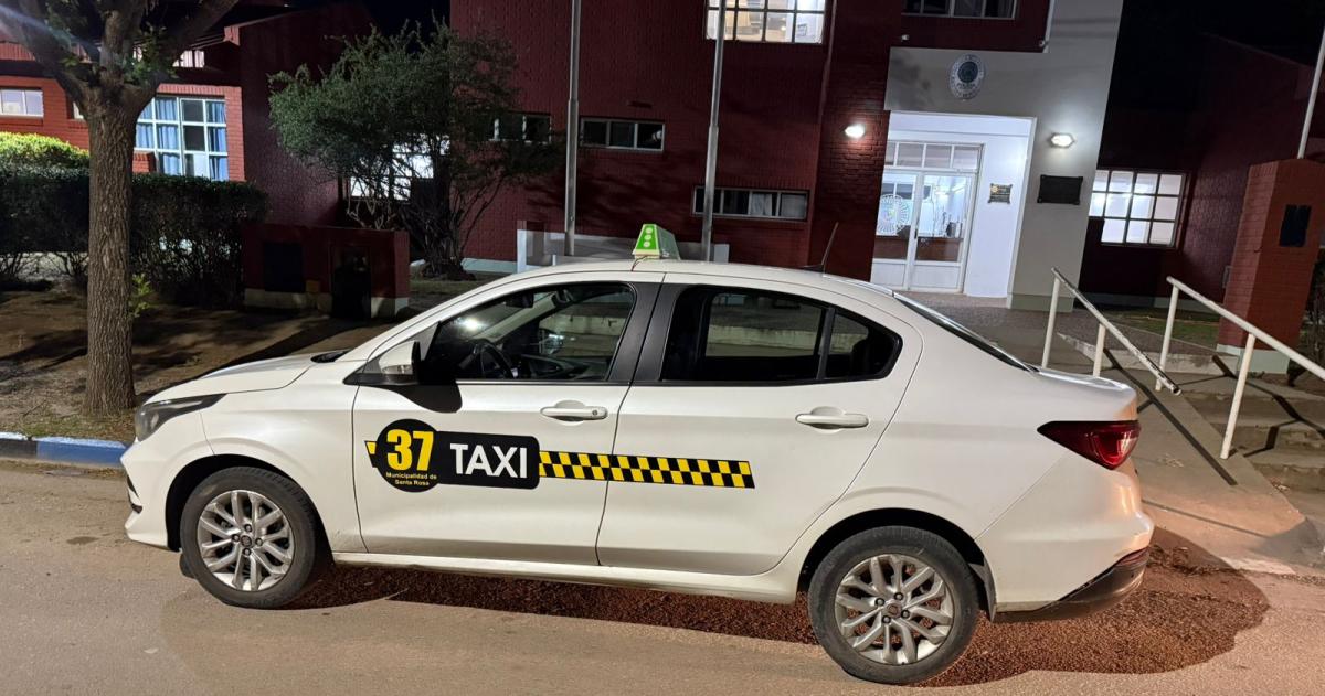 Asaltaron a taxista a punta de cuchillo en Santa Rosa