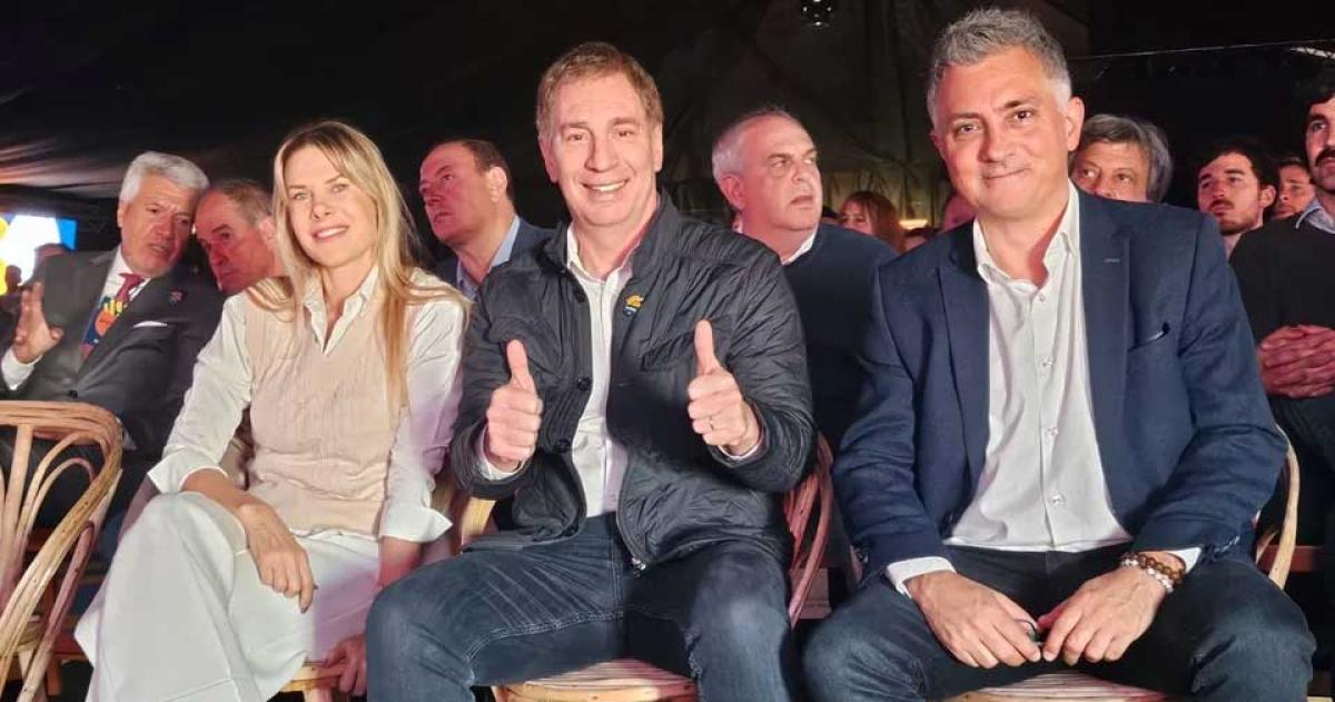 Una fiscal dictaminoacute que Karen Reichardt debe encabezar la lista y no Santilli