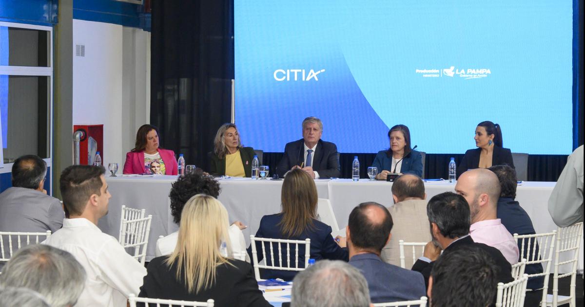 Ziliotto encabezoacute en Pico la reunioacuten del Consejo Asesor de la Ciencia
