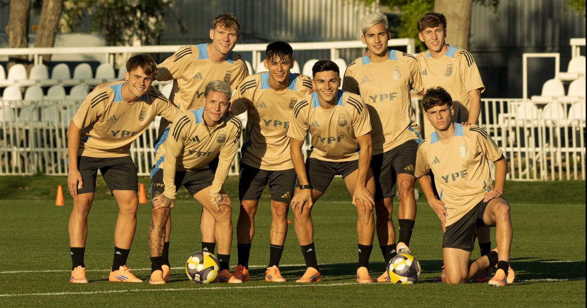 Argentina busca su lugar en cuartos de final