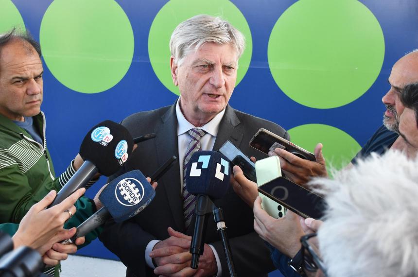 El gobernador Ziliotto este miércoles en dilogo con la prensa