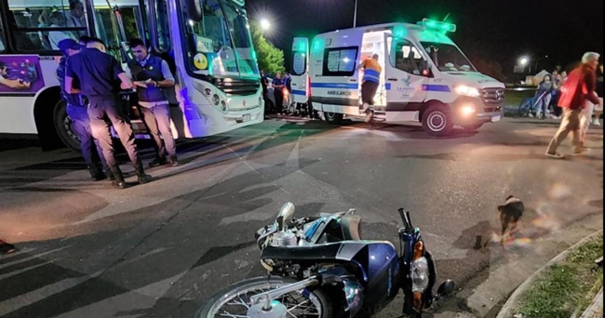El siniestro vial ocurrió en el cruce de las calles 415 y 448
