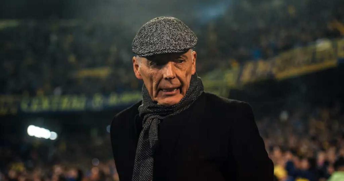Miguel Russo durante el Mundial de Clubes que marcó su retorno a Boca
