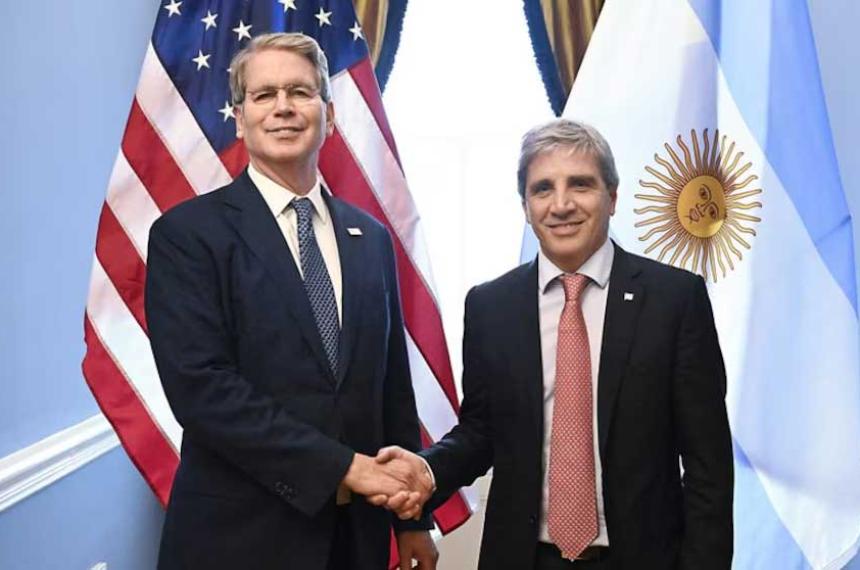 Scott Bessent y Luis Caputo durante su ltimo encuentro en la Secretaría del Tesoro (Washington Estados Unidos)