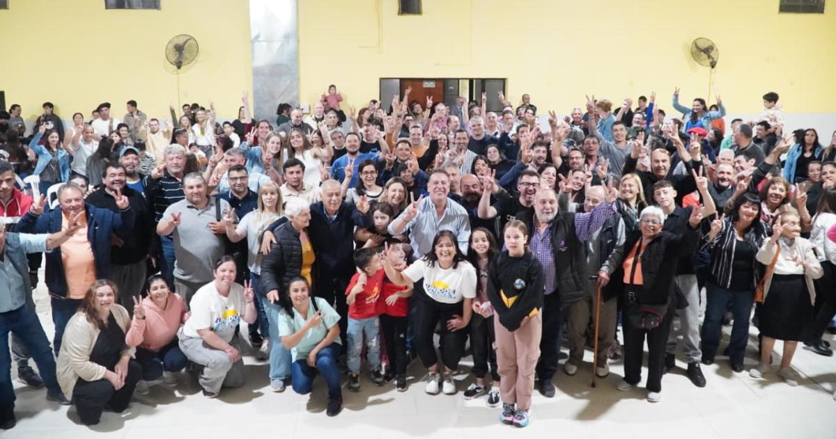 La militancia de Anguil y de Uriburu acompañó la visita de los candidatos