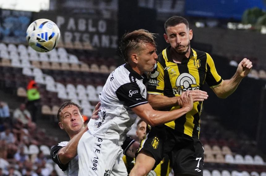 Deportivo Madryn regresa a Primera Divisioacuten tras 41 antildeos