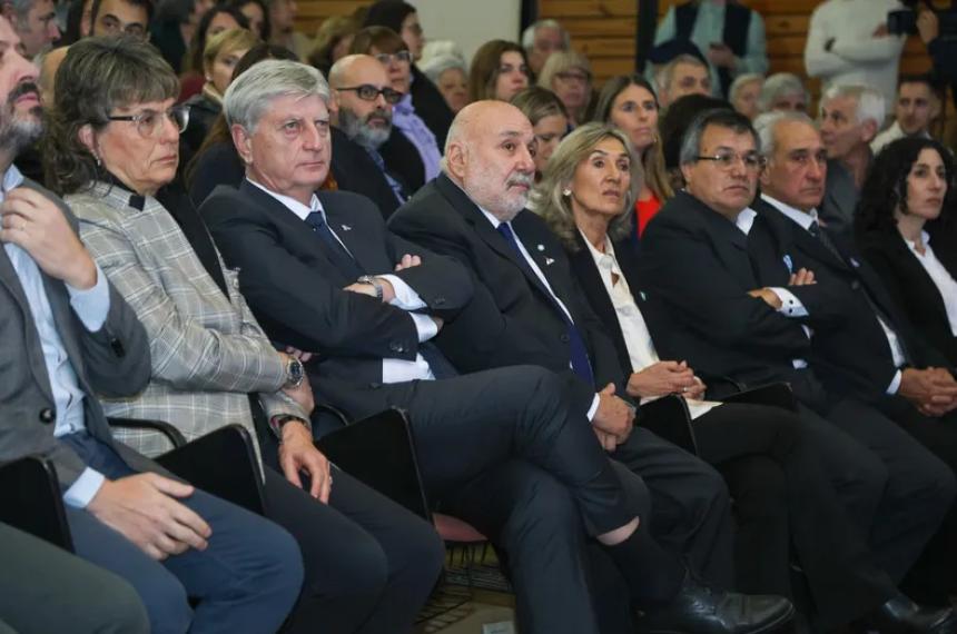 El oficialismo provincial se apoya en la figura del gobernador
