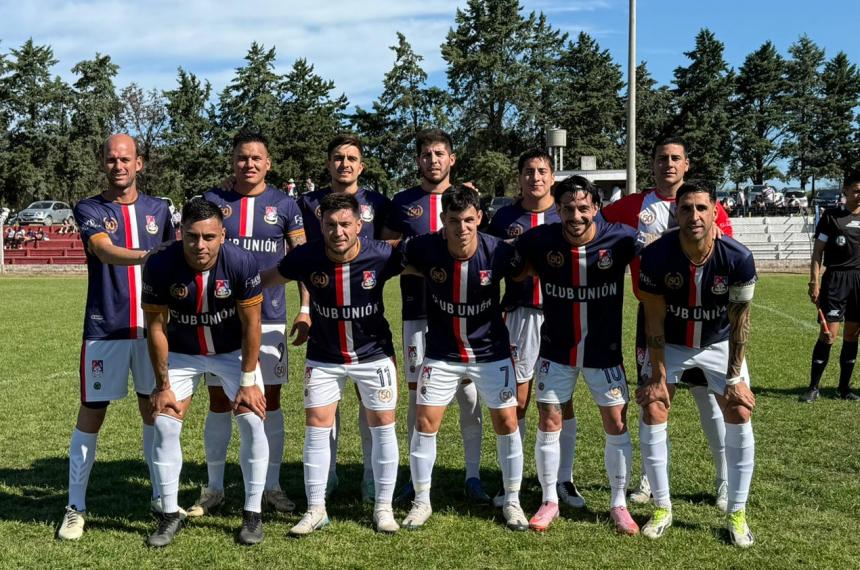 Unión de Riglos le ganó a Ferro de Alvear y ahora ir ante Alvear FBC en cuartos