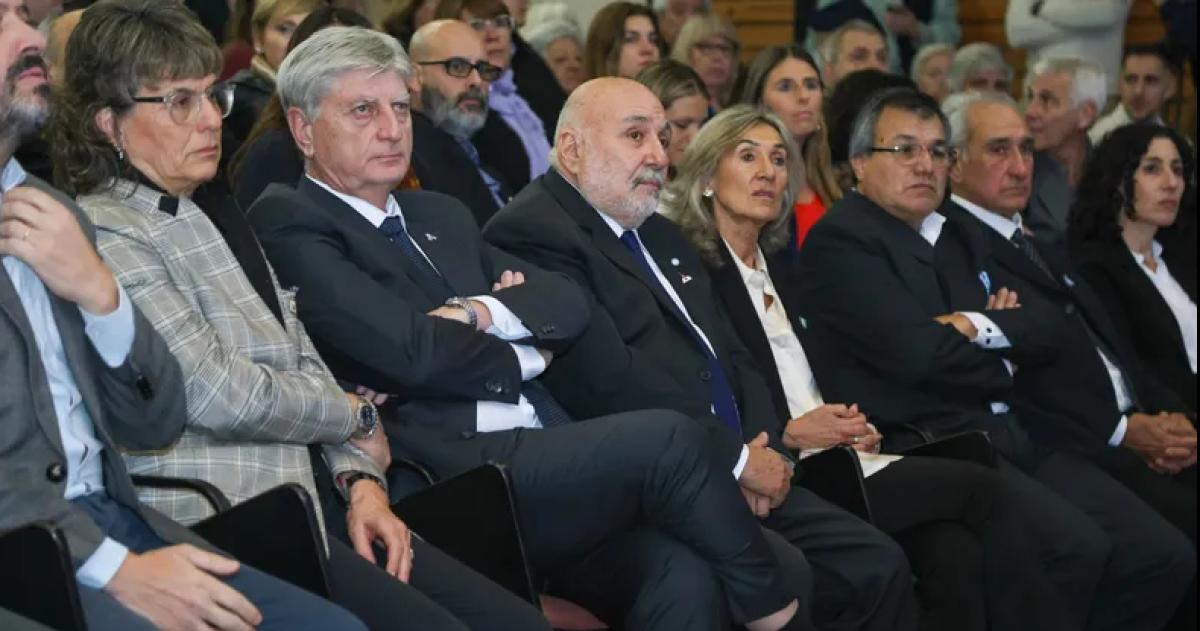 El oficialismo provincial se apoya en la figura del gobernador