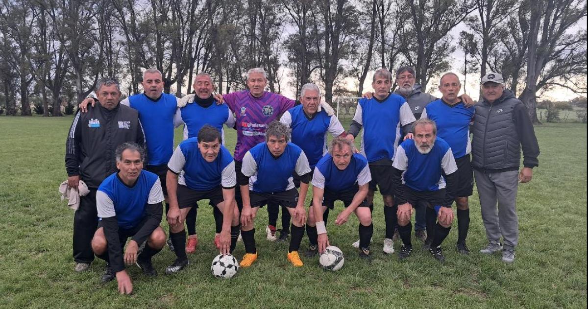 Ni la lluvia detuvo la acción en las diferentes canchas santarroseñas