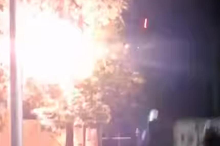 Explosioacuten nocturna de un transformador de la CPE alertoacute a vecinos