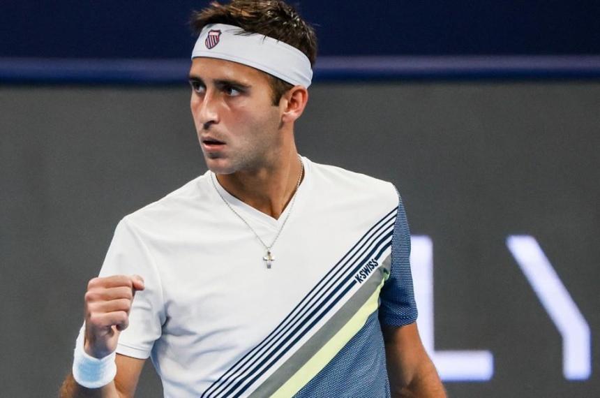 El argentino ganó en tres parciales