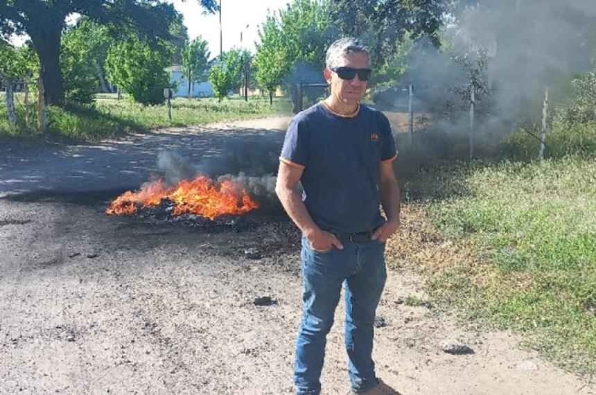 Productor aviacutecola retomoacute su protesta frente al IPESA