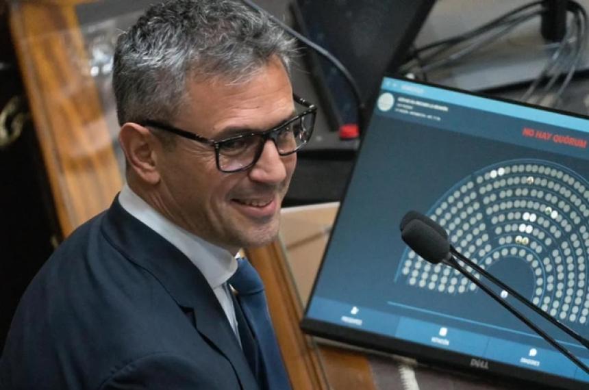 Interpelaciones a funcionarios- Fracasoacute la sesioacuten en Diputados por falta de quoacuterum 