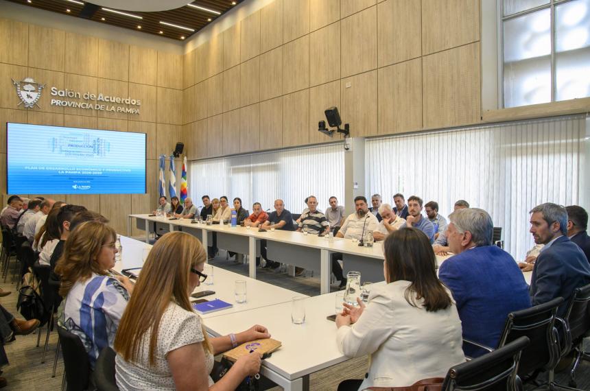 La presentación se hizo en el Salón de Acuerdos de Casa de Gobierno