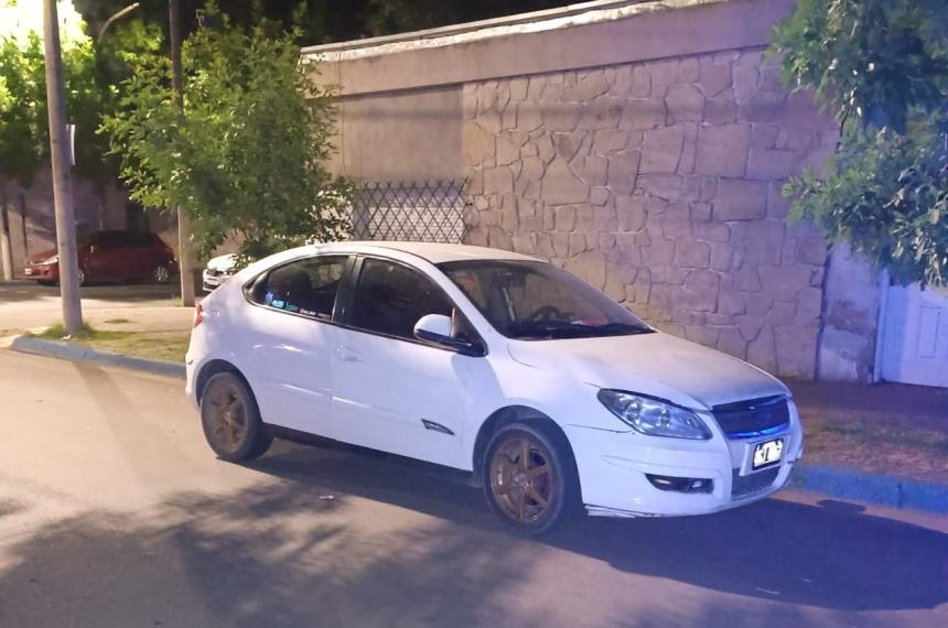 El auto fue secuestrado poco después cuando quedó abandonado en la vía pblica