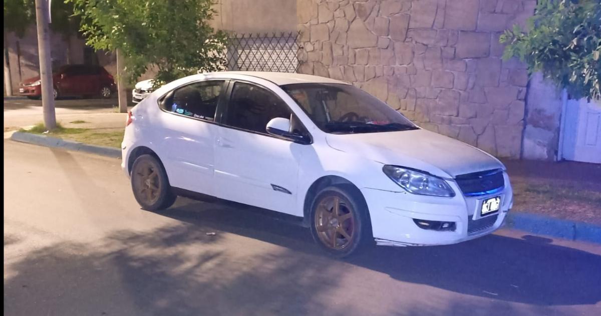 El auto fue secuestrado poco después cuando quedó abandonado en la vía pblica