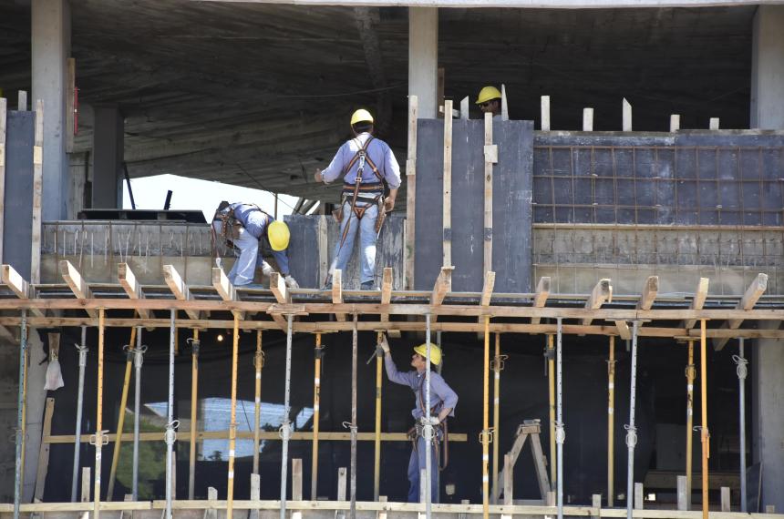 El sector de la construccioacuten en La Pampa perdioacute casi el 50-en-porciento- de los empleos