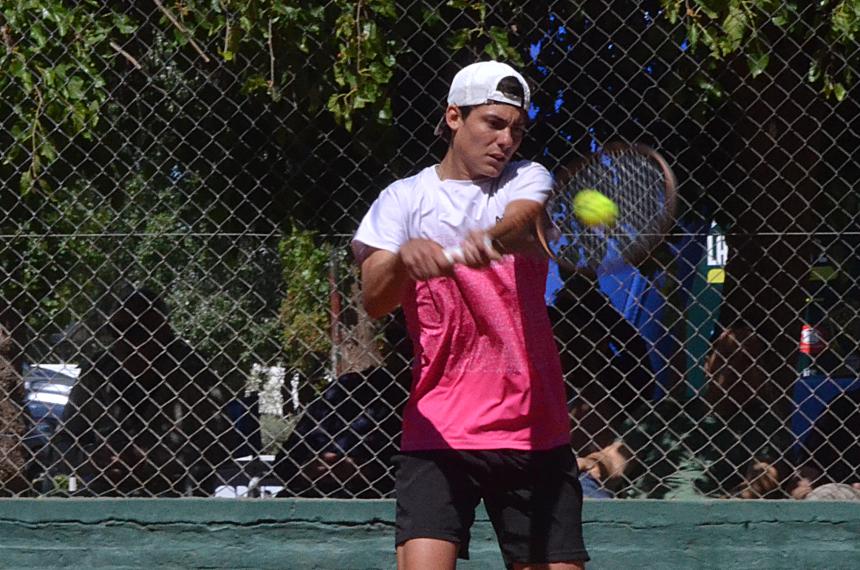 Feli jugó en un gran nivel y se llevó el título en Santa Rosa