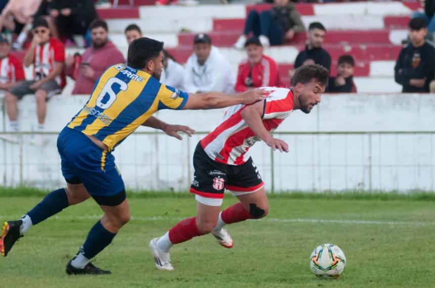 Costa enfrenta a San Martiacuten de Formosa