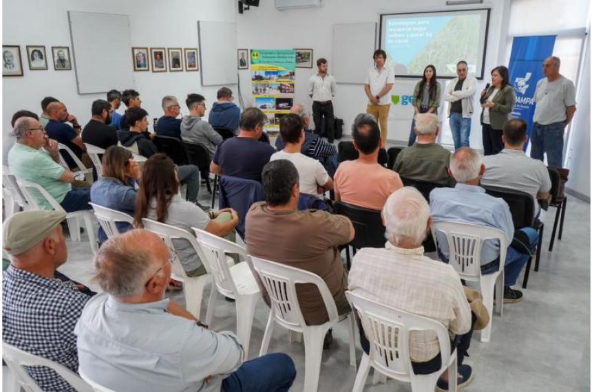Se realizó una Jornada a campo en Embajador Martini