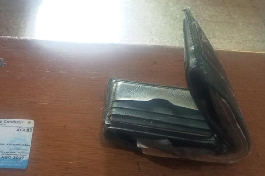 Vecina de Winifreda devolvioacute billetera con medio milloacuten de pesos