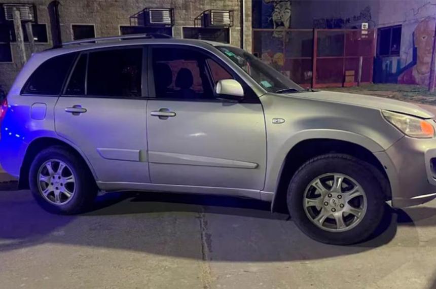 El Palomar- un policiacutea que trabajaba como chofer de aplicacioacuten matoacute a un ladroacuten al resistir un asalto