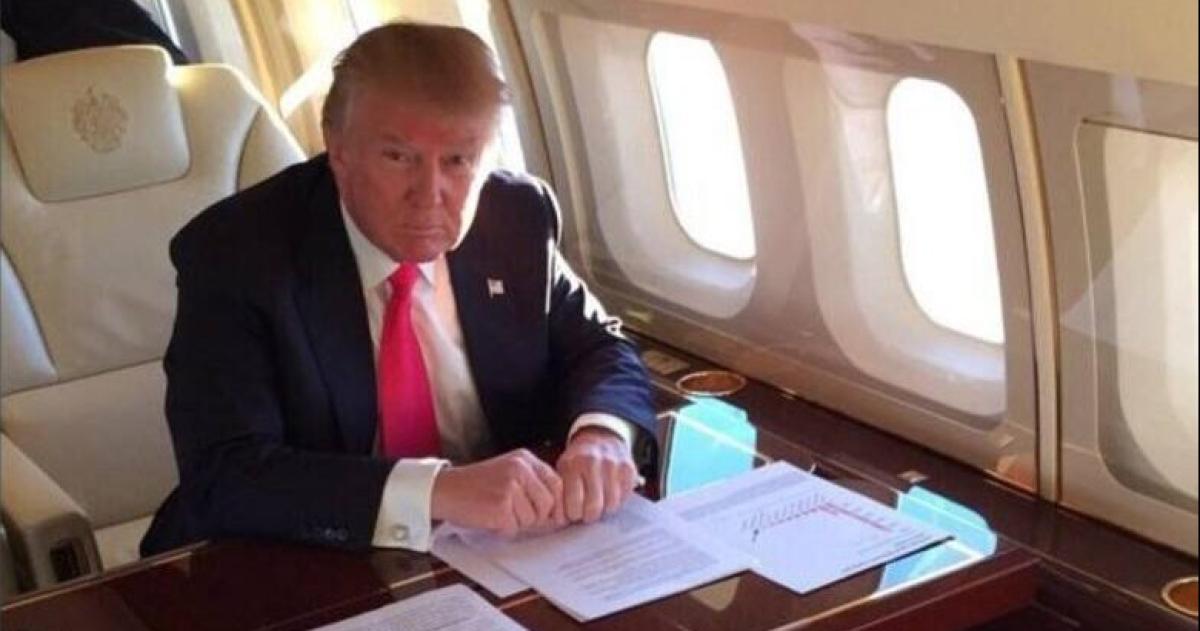 A bordo del Air Force One Trump lanzó durísima definición