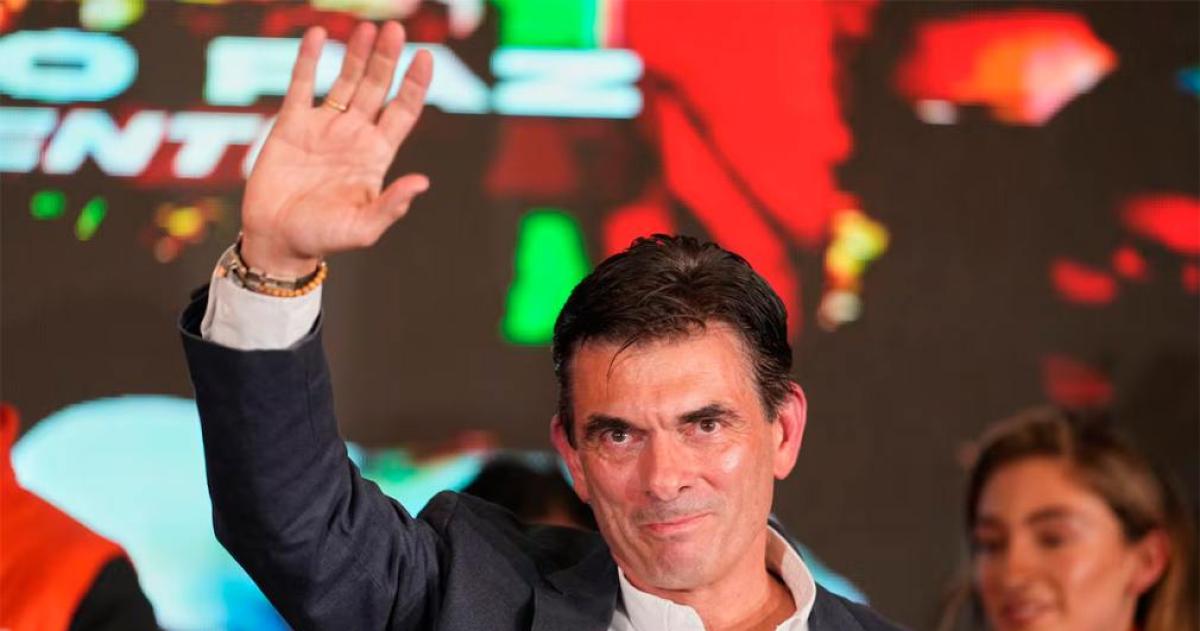 Bolivia busca auxilio energeacutetico en la regioacuten- Paz pediraacute ayuda a Argentina