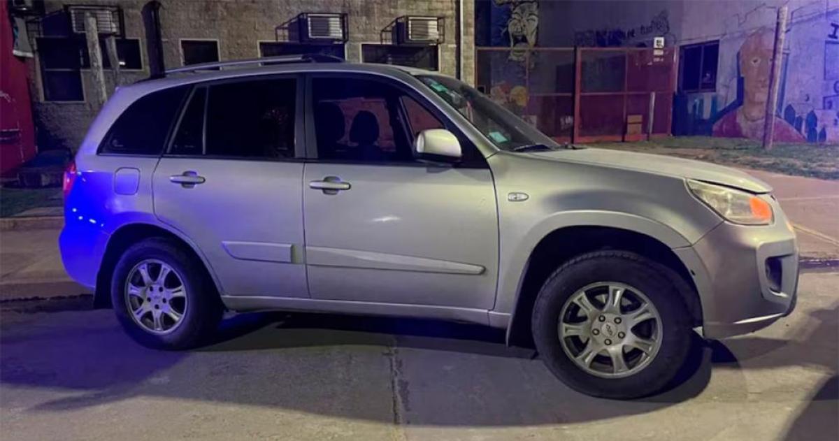 El Palomar- un policiacutea que trabajaba como chofer de aplicacioacuten matoacute a un ladroacuten al resistir un asalto