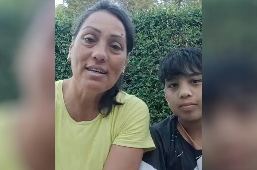 Rafael junto a su mam