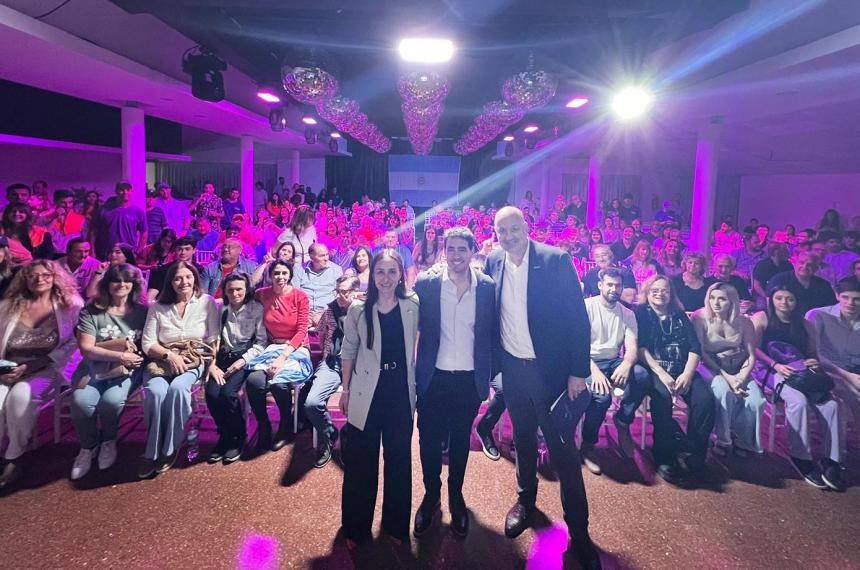 Ravier se emocionoacute con Sturzenegger porque trajo muacuteltiples soluciones