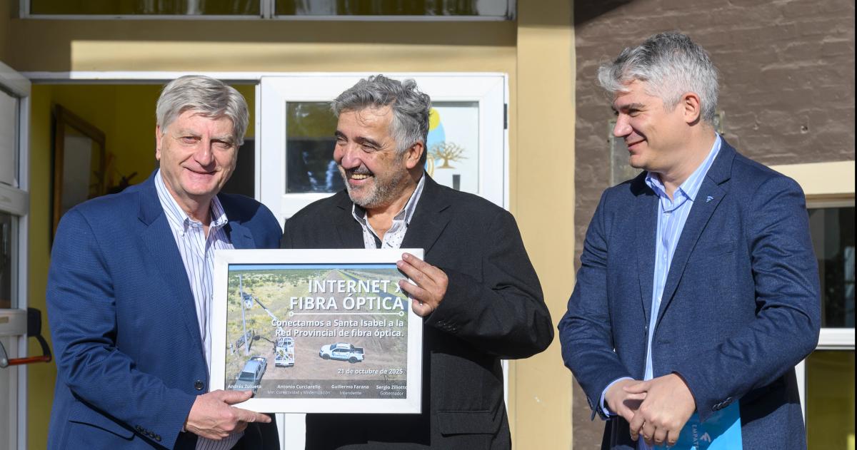 Ziliotto inauguroacute la llegada de la fibra oacuteptica al oeste pampeano
