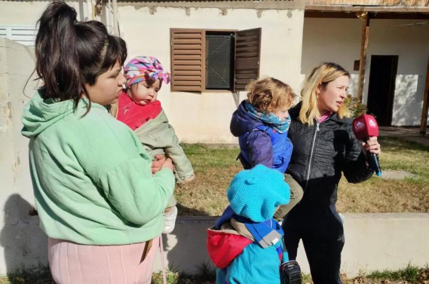 Melani junto a Antonella Villalva la joven que luego se quitó la vida