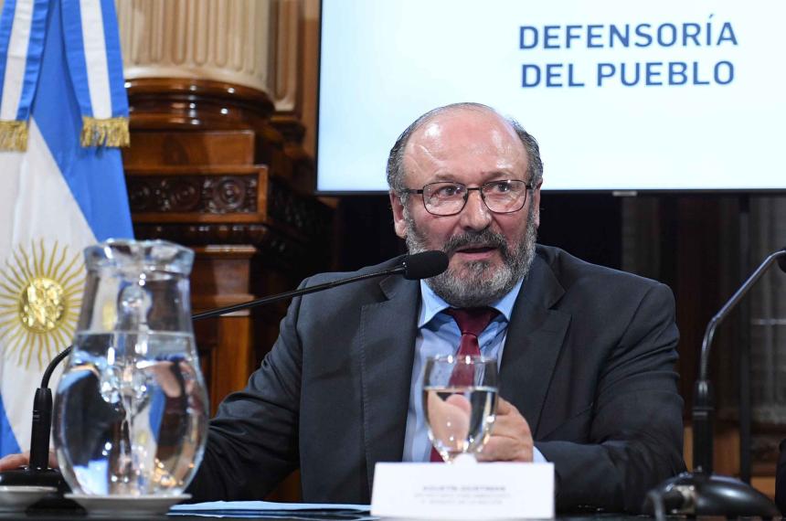 Kroneberger se acerca a Provincias Unidas